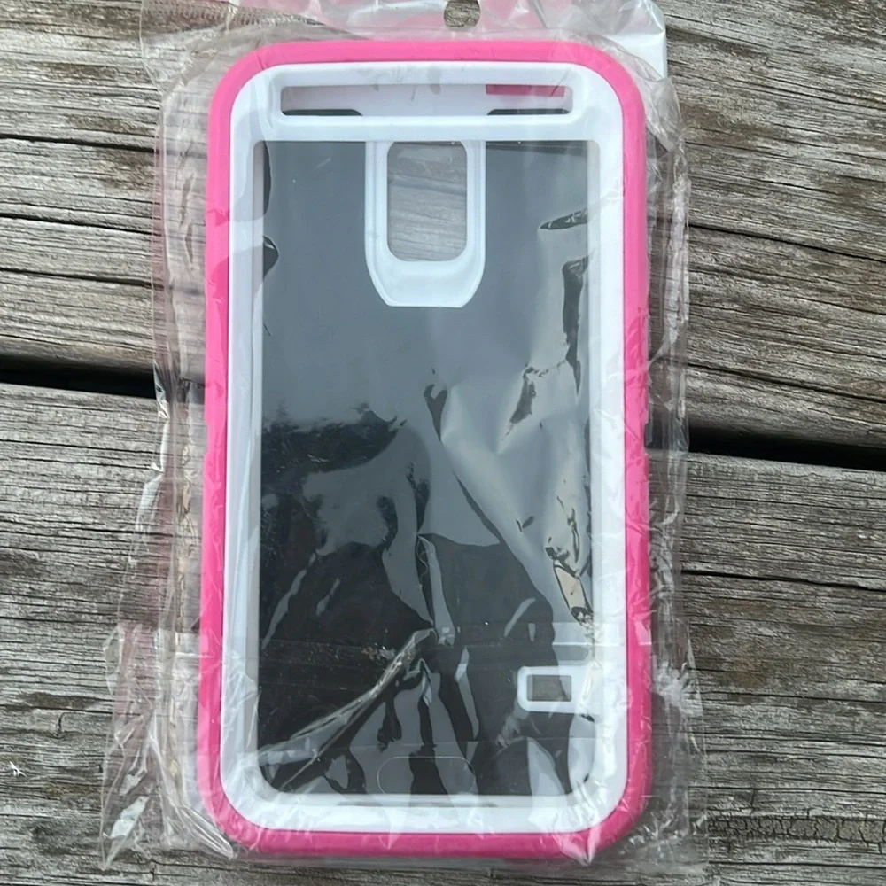 Samsung Galaxy S5 Pink Protective Case